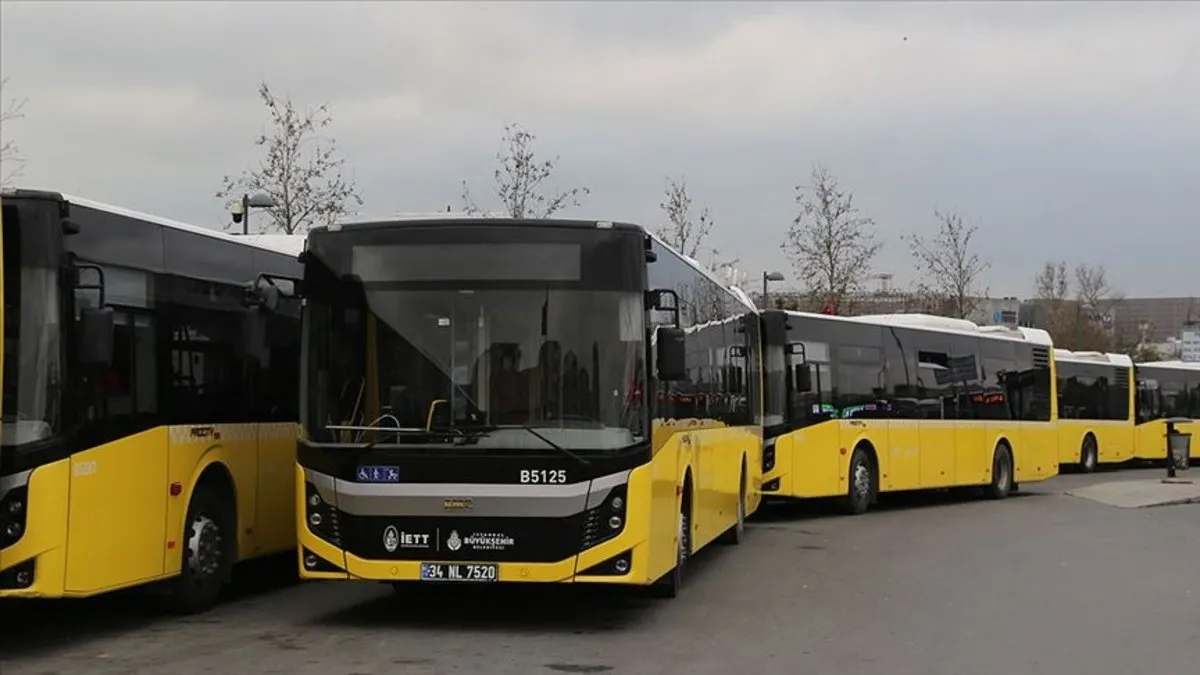 istanbulda-hayat-duracak-ibbden-odeme-alamayan-halk-otobusleri-kontak-kapatiyor-1747507097588.jpg