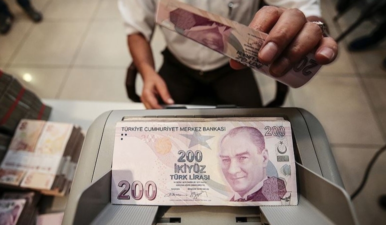 Kredi Kullanımında Dram: Kartlar Yükseliyor!