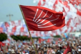 chp-bayrak-miting-gorsel-1jpg-CdLRBl68W0u_q3V-NaQzxw.jpg