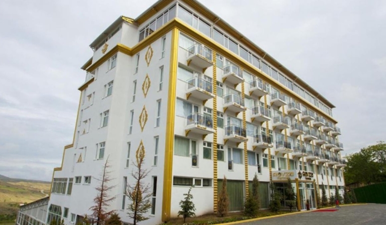 ravzatermalotel1jpg-5YcXL-wNgEGFL27p6ny-gw.jpg