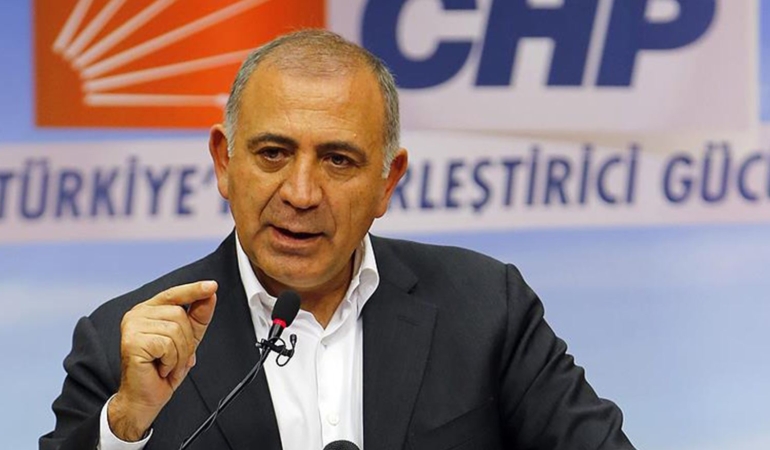 CHP İstanbul İl Kongresi Davası 27 Şubat’a Ertelendi Gürsel Tekin ve Heyet Görevde Kalıyor.