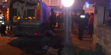 cop-kamyonu-geri-gelirken-yasli-adami-ezerek-oldurdu-1763843096156.jpg