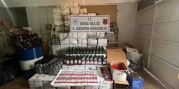 bursada-kacak-akaryakit-operasyonu-5-gozalti-1768244700953.jpeg