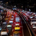 istanbulda-trafik-yogunlugu-yuzde-87ye-ulasti-1769615978655.jpg