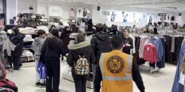 ihtiyac-sahibi-cocuklara-bayramlik-sevinci-1773130284658.jpg