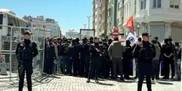 taksimde-1-mayis-oncesinde-izinsiz-gosteriye-polis-mudahale-etti-1777300445333.jpg