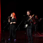 mersin-de-lgs-ye-hazirlanan-ogrenciler-stresi-konserle-atti-1780115609-734_large.webp.webp