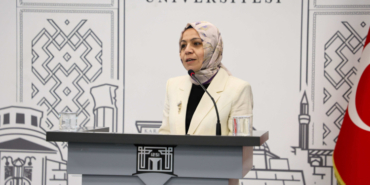 aynur-turkoglu-1780414078-216-x750.jpeg