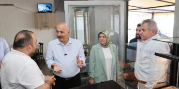 kocaeli-gebze-de-baskan-buyukgoz-esnafla-bulustu-1780484303-300_large.webp.webp