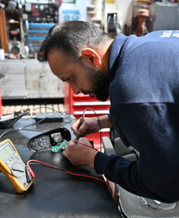 manisa-buyuksehir-den-engellilere-ucretsiz-teknik-destek-4-1780476424-420-x750.jpeg
