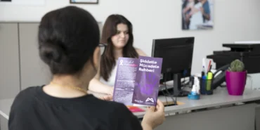 mersin-de-kadin-danisma-merkezleri-842-kadina-destek-sagladi-1780304894-904_large.webp.webp